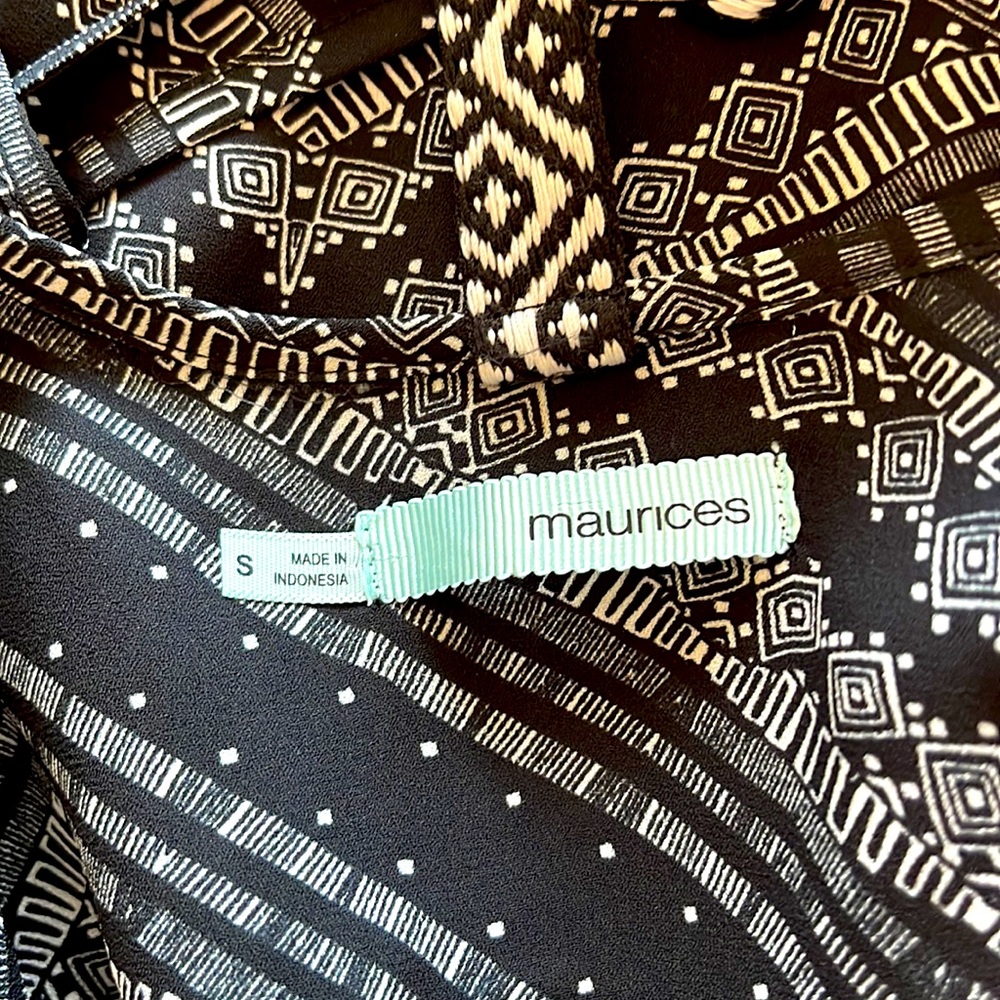 NWOT MAURICES LIGHT WEIGHT WRINKLE FREE FABRIC 3/4 SLEEVE SUMMER TOP SMALL - Picture 7 of 9